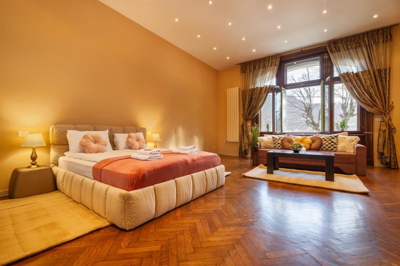 Central Park Residence Brasov Bagian luar foto